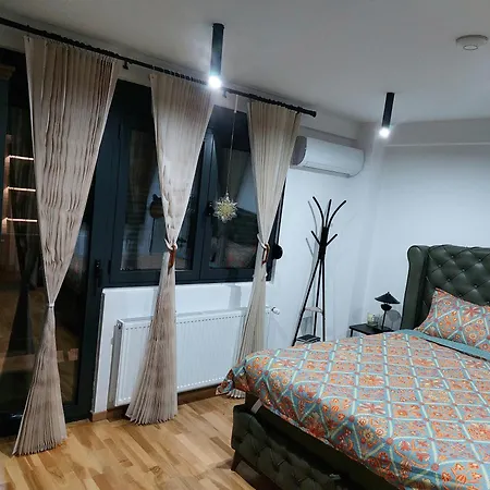 Crnjanski Zatvoreni Bazen