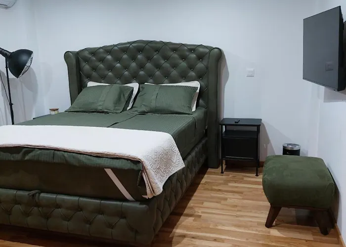 Crnjanski Zatvoreni Bazen * Jagodina