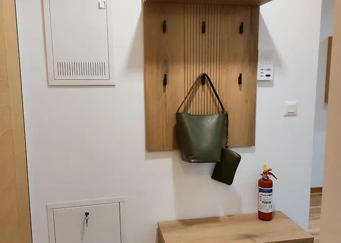 Crnjanski Zatvoreni Bazen Jagodina