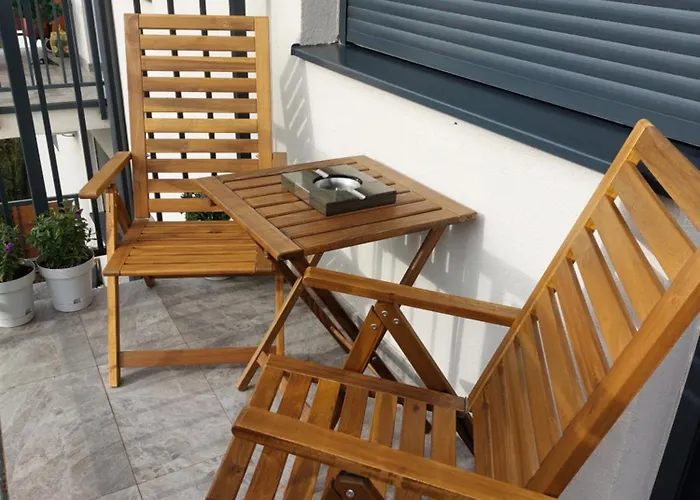 Crnjanski Zatvoreni Bazen Διαμέρισμα